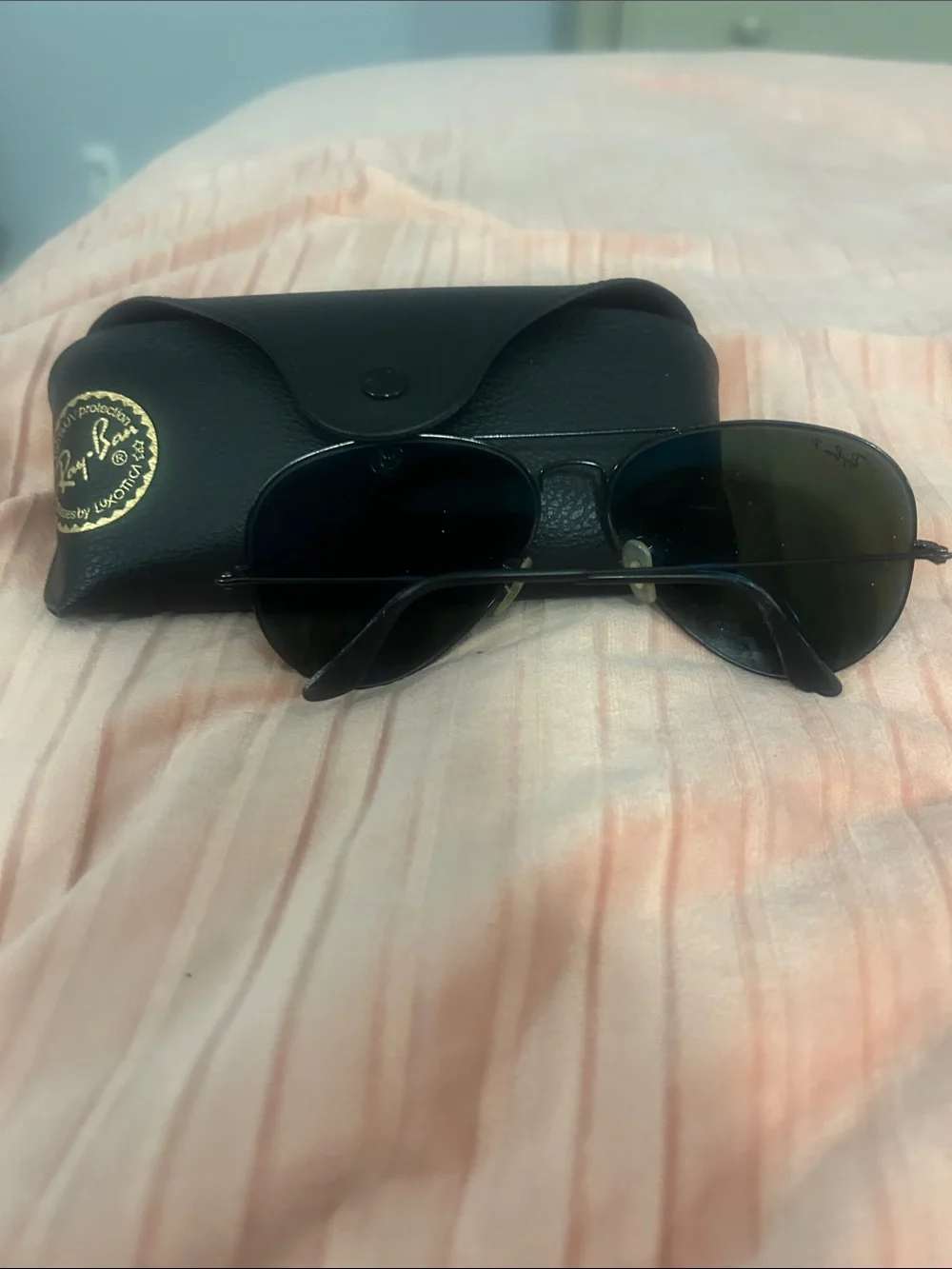 Ray-Ban Men’s Aviator Sunglasses in Black